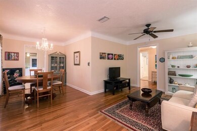 1411 15th St N, Saint Petersburg, FL 33704 - photo 6