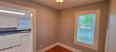 107 E Bell St, Alvin, TX 77511 - photo 5