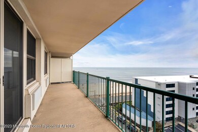 Both Balcony East2