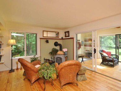 1007 Gilbert Stuart Rd, Saunderstown, RI 02874 - photo 6
