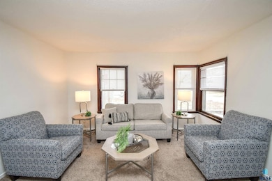 306 S Chicago Ave, Sioux Falls, SD 57103 - photo 3