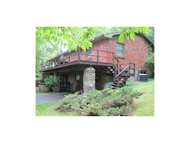 7526 N Skyline Dr, Floyds Knobs, IN 47119 - photo 2