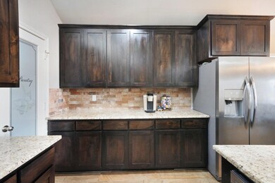 1300 Town Creek Cir, Weatherford, TX 76086 - photo 7