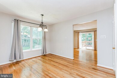 1600 Oak Spring Way, Reston, VA 20190 - photo 4