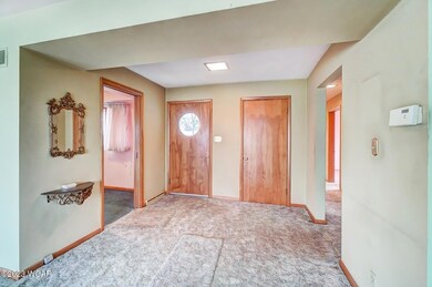 3271 Bonnieview Dr, Lima, OH 45801 - photo 4