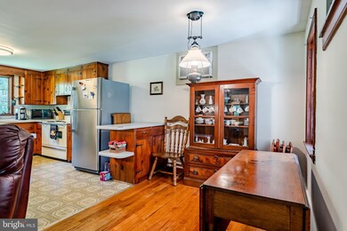 221 Indian Run Rd, Glenmoore, PA 19343 - photo 6