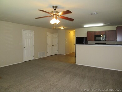 unlisted-address, Broken Arrow, OK 74014 - photo 4