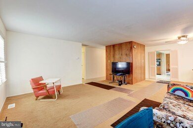 12107 Whitehall Dr, Bowie, MD 20715 - photo 6