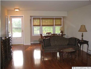 81 Parkway Dr unit B, Freehold, NJ 07728 - photo 6