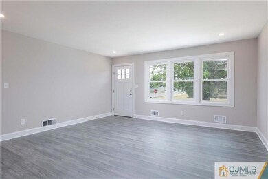 2 Wedgewood Dr, Carteret, NJ 07008 - photo 5