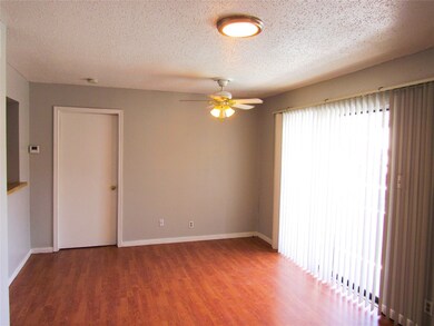 7431 Holly Hill Dr unit 216, Dallas, TX 75231 - photo 6