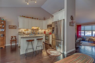 73 Norfolk St unit 2, Hampstead, NH 03841 - photo 6
