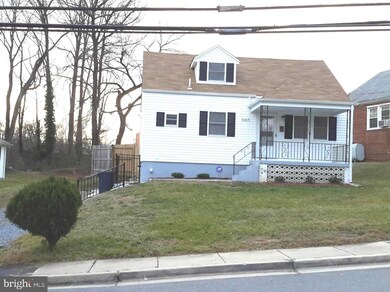 5107 N Englewood Dr, Hyattsville, MD 20785 - photo 2