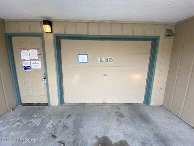 111-166452 Garage Exterior