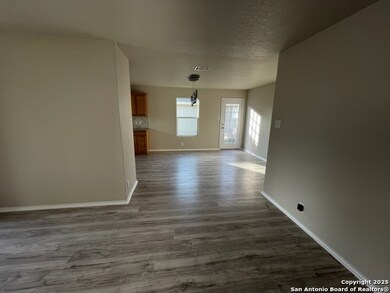 5735 Spanish Flat, San Antonio, TX 78222 - photo 5