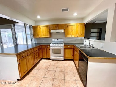 4426 E 16th St, Tucson, AZ 85711 - photo 7