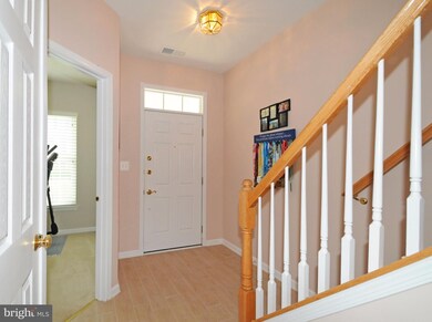 42597 Pine Forest Dr, Chantilly, VA 20152 - photo 3