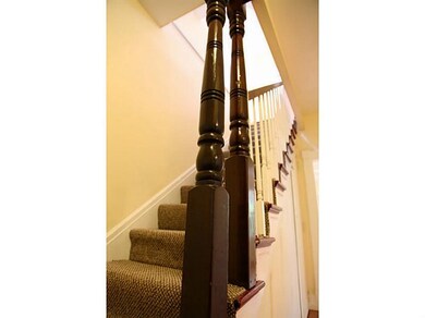 Entry/Foyer.