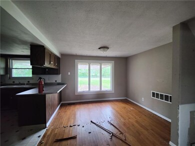 1151 E Meadows Dr, Greensburg, IN 47240 - photo 6