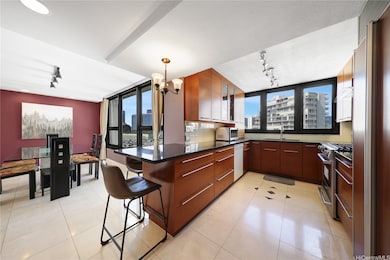 Yacht Harbor Towers unit 1501, Honolulu, HI 96815 - photo 6