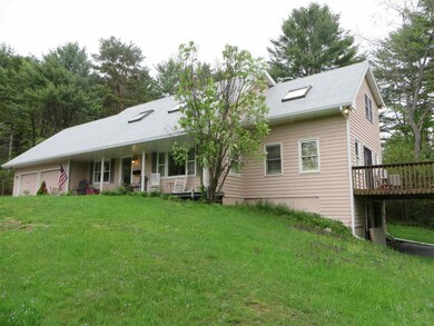 898 Rocky Ridge Rd, Saint Johnsbury, VT 05819 - photo 2