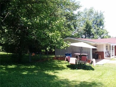 713 Brookdale Dr, Statesville, NC 28677 - photo 2