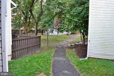 8601 Sacramento Dr unit F, Alexandria, VA 22309 - photo 6