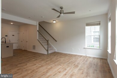 6949 Stoddert Ln, Landover, MD 20785 - photo 4