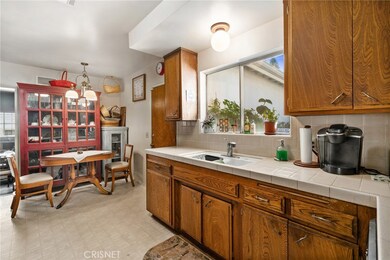 21830 Providencia St, Woodland Hills, CA 91364 - photo 6