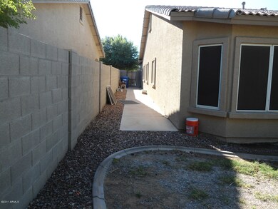 SIDEYARD