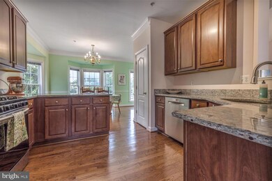 3334 Castle Ridge Cir unit 8, Silver Spring, MD 20904 - photo 5