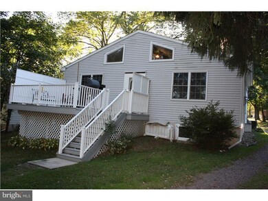 902 Summit Ave, Schwenksville, PA 19473 - photo 4