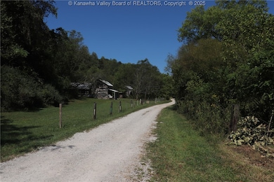 0 16 Mile Rd unit 277782, Apple Grove, WV 25187 - photo 4