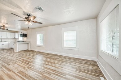 2710 C St, Selma, CA 93662 - photo 4