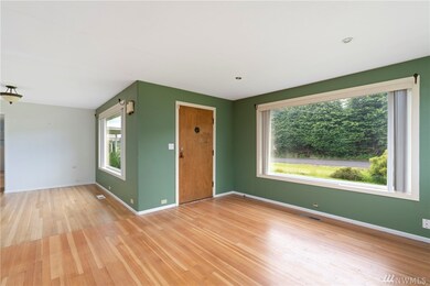 1001 Cole Ave, Raymond, WA 98577 - photo 4