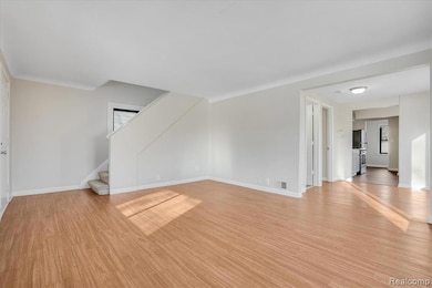 60 W Harry Ave, Hazel Park, MI 48030 - photo 4