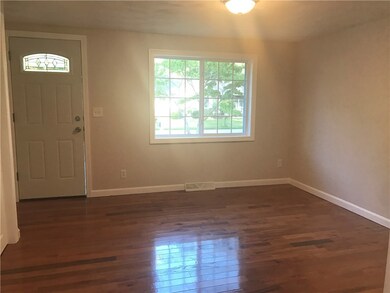 33 Euclid Ave, Warwick, RI 02889 - photo 3