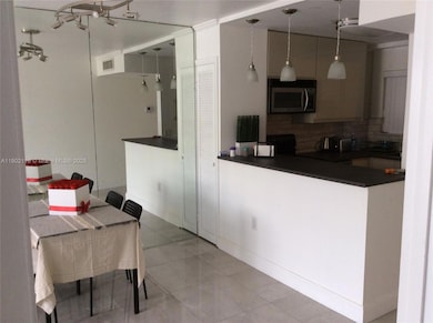 Bayview Condominiums unit 704, Miami Beach, FL 33139 - photo 5