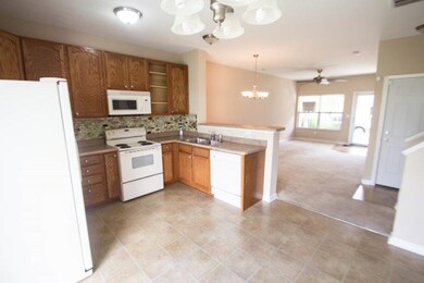 Kitchen / Eat In Space