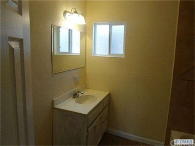 11853 Antwerp Ave, Los Angeles, CA 90059 - photo 5