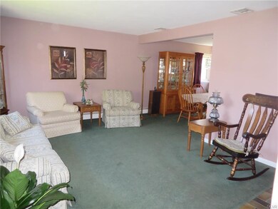 2448 S Law St, Allentown, PA 18103 - photo 5