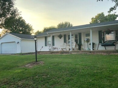 324 Sleepy Ln, Attica, IN 47918 - photo 2