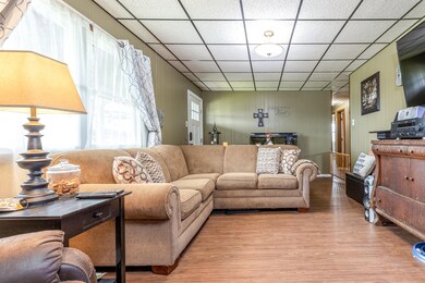 6060 Sugar Creek Rd, Lima, OH 45801 - photo 7