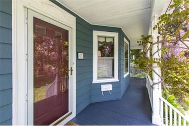 53 Garfield Ave, Medford, MA 02155 - photo 4