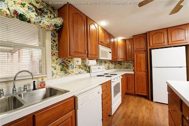 82 Toms Fork Rd, Alum Creek, WV 25003 - photo 7