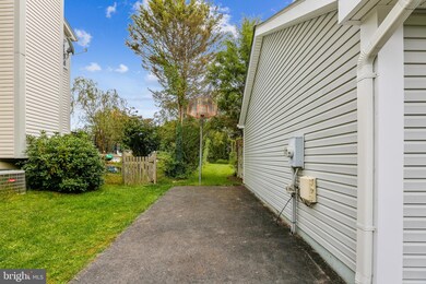 10724 Wayfarer Rd, Germantown, MD 20876 - photo 7