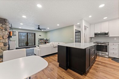 5607 Green Circle Dr unit 209, Hopkins, MN 55343 - photo 4