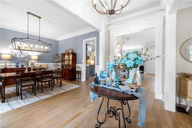 Light filled, welcoming entry foyer