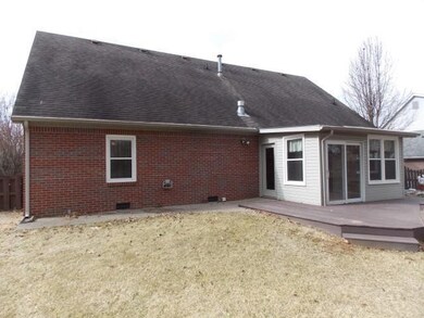 811 Isaac Shelby Cir E, Frankfort, KY 40601 - photo 2