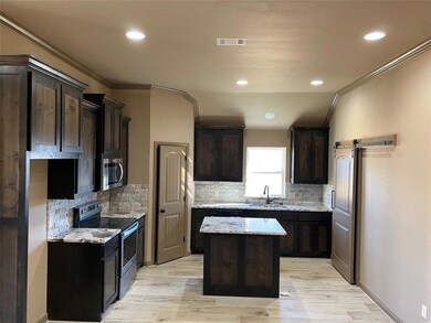 3327 Windcrest Dr, Granbury, TX 76049 - photo 3